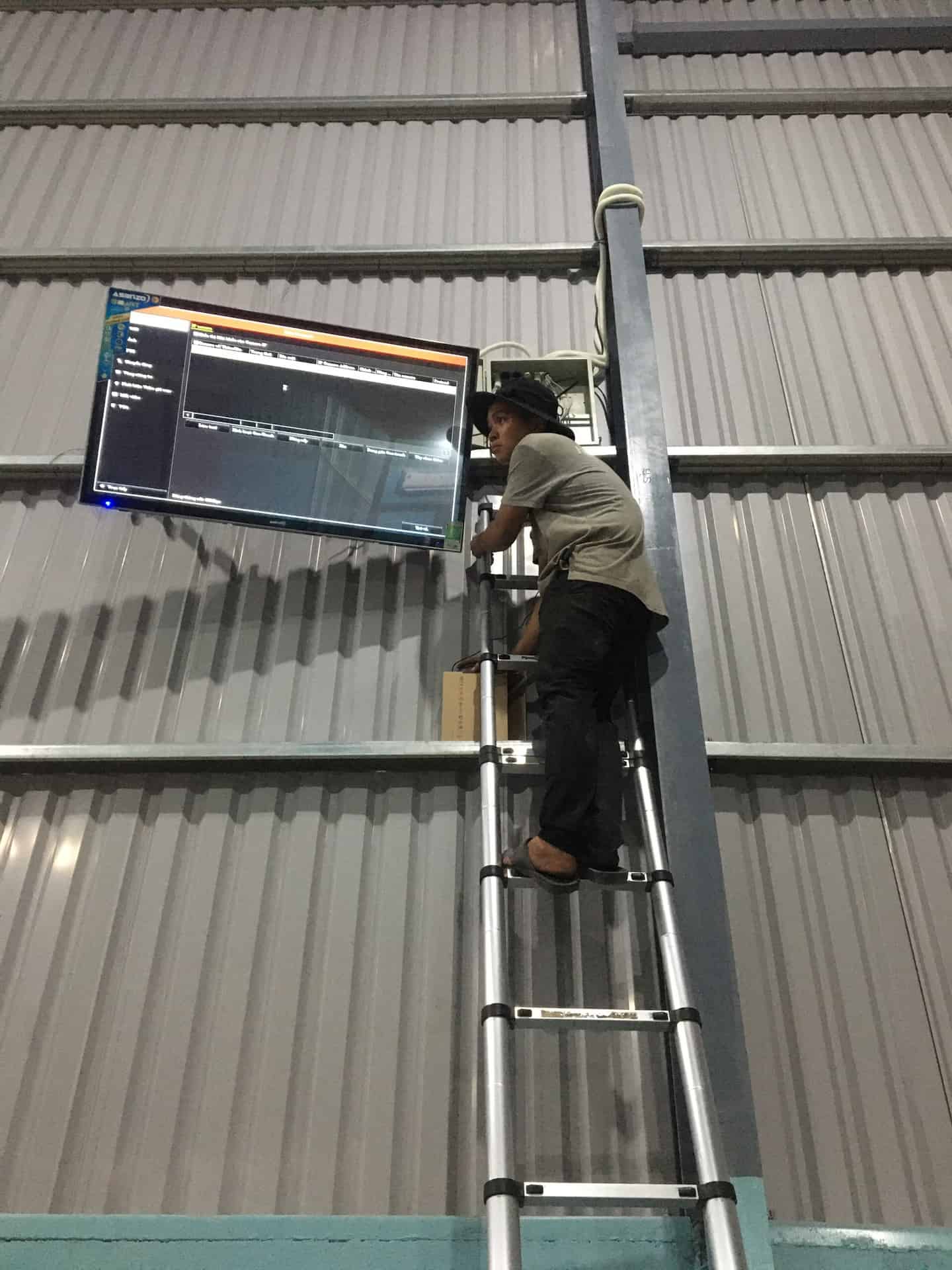 Hình ảnh camera ghi nhận khu vực văn phòng tiếp khách.