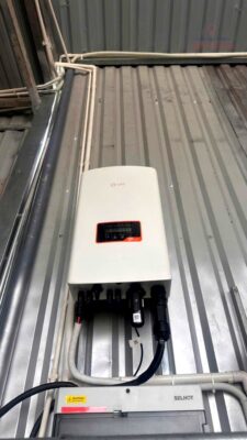 Thi công điện mặt trời Solis 15kW 3 pha & JA Solar 630W Hóc Môn QNS Solar (Ảnh 1)