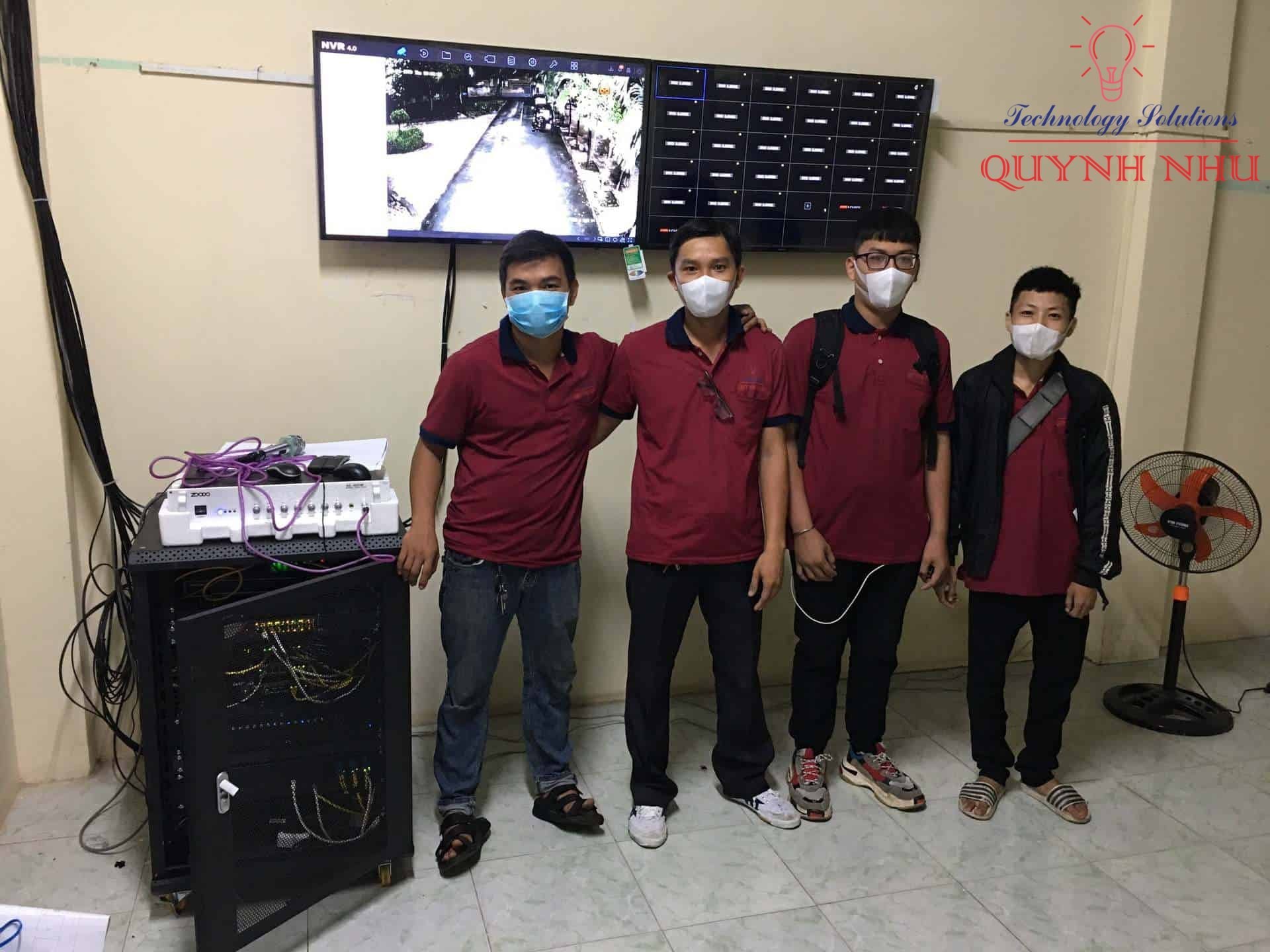 Hệ thống đầu ghi trung tâm kết nối mạng giám sát trực tiếp từ xa.