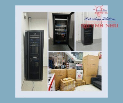 Tổng hợp tủ rack thiết bị mạng và thiết bị đóng gói chuẩn bị lắp đặt tại nhà máy.
