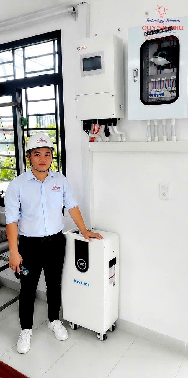 Tổng thể công trình lắp đặt hệ thống điện mặt trời QNS Solar.